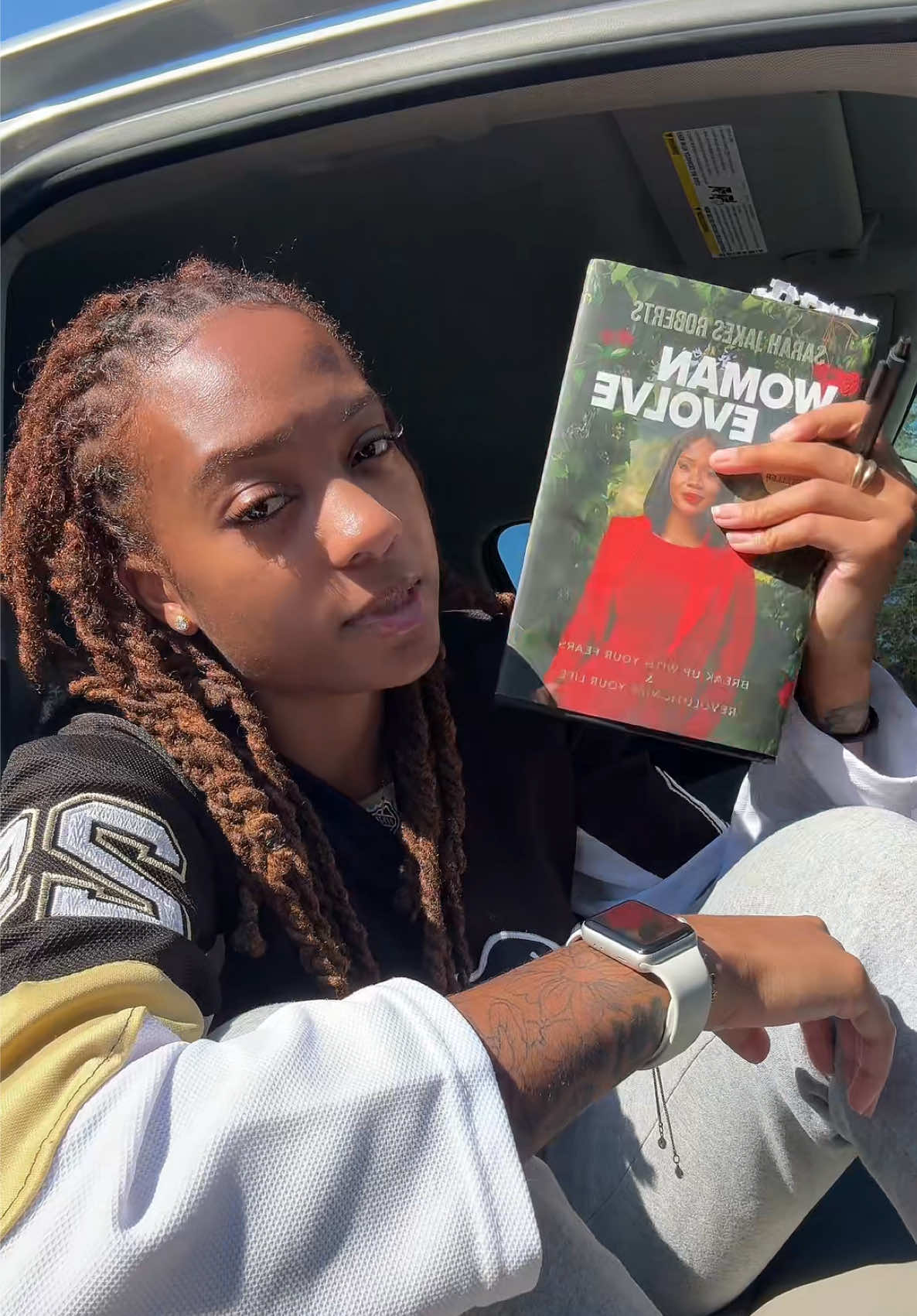 Part 2 of our Women Evolve book review series🤩 so far, so good! If you missed the first review I suggest you watch it before this one!✨ #womanevolve #book #review #growthmindset 