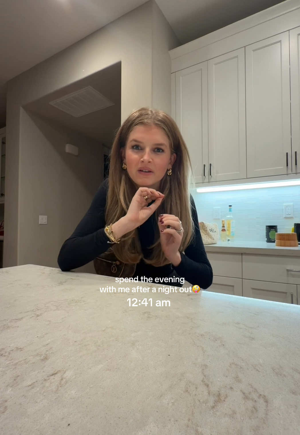 nothing like a full course meal at almost 1am🤪🤪 #grwm #nightout #girlsnight #gurwm #getunreadywithme #cookwithme #funny #Vlog #timestampvlog 