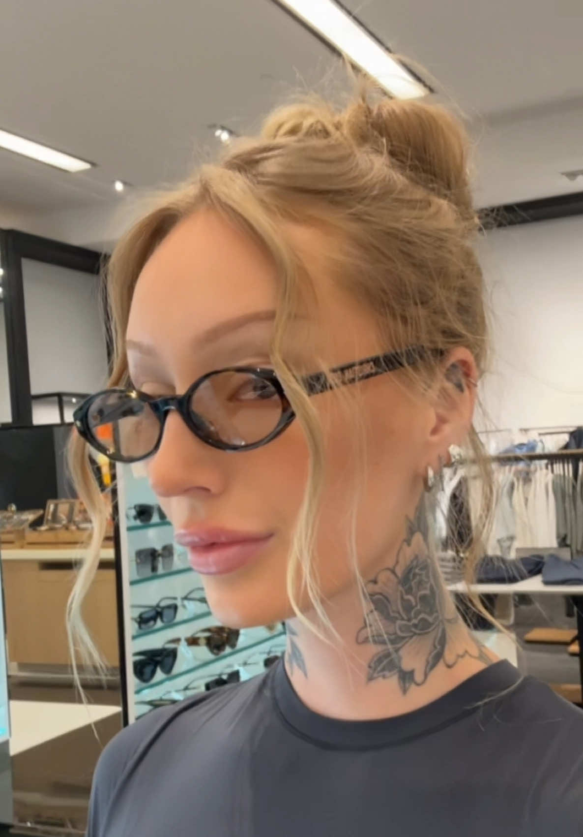 No regrets here 🤷🏼‍♀️ #necktattoo #necktattooideas @Sabrina Carpenter 