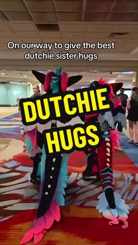 Prepare to be happy!! #dutchie #sisters #blfc2025 #fursuit #furry  thank you @Phiobee 🔜 BLFC for the cute footage 🙌🏻