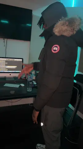 Don’t tell me the sky is the limit… #krillz3timez #fyp 