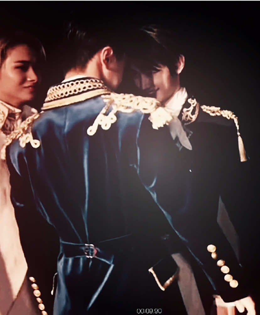 #JAY + #SUNGHOON | (not ship) the video turned out to be long, but i like it 🤏🏿🤏🏿 love their friendship sm                                                                              ib : me??                                                                                          scp : tt                                                                                    #enhypen #jayhoon #viral kpop edit, enhypen edit, fyp                                                                            @enhypen 