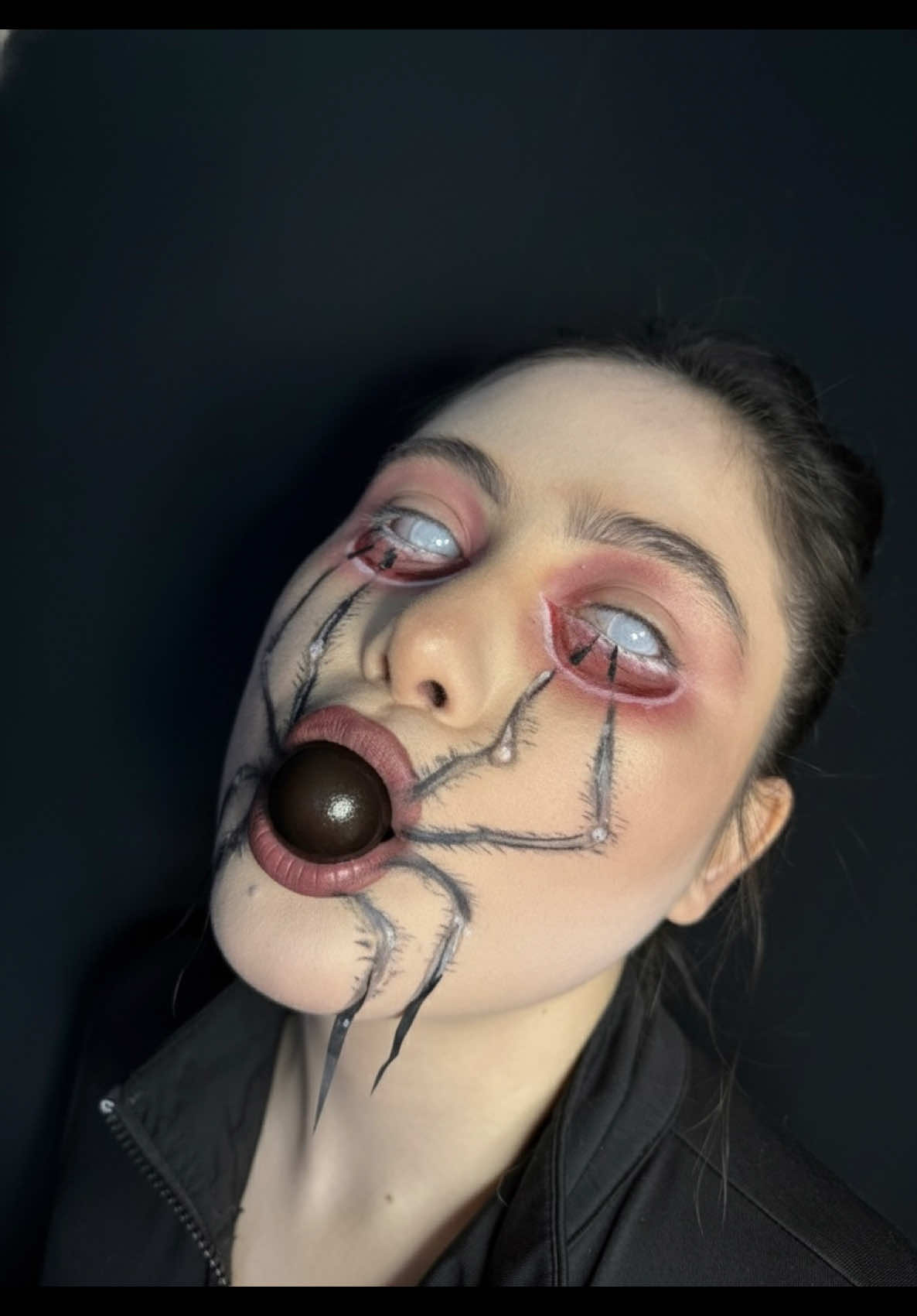 Halloween is cool!!! #halloweenlook #makeupremover #foryoupage #viraltiktok #sfxmakeup 
