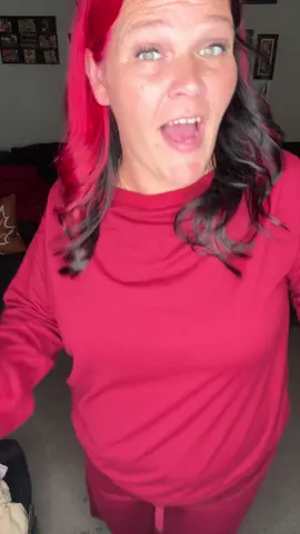 Serving comfy and cute 😍 This two-piece pants set with that off-the-shoulder moment is giving effortless chic ✨💁‍♀️ #OOTDGoals #TwoPieceSet #OffTheShoulderVibes #ChicAndComfy #FallFashionInspo          