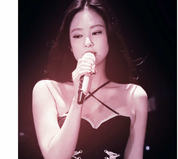 yg release new music cause my girls are tired of performing the same songs since August 8th 2016💔💔 #jennie #jennieedit #blackpinkedit #fyp #kpopedit  jennie diva asking the staff to turn up the mic deadline tour taiwan edit
