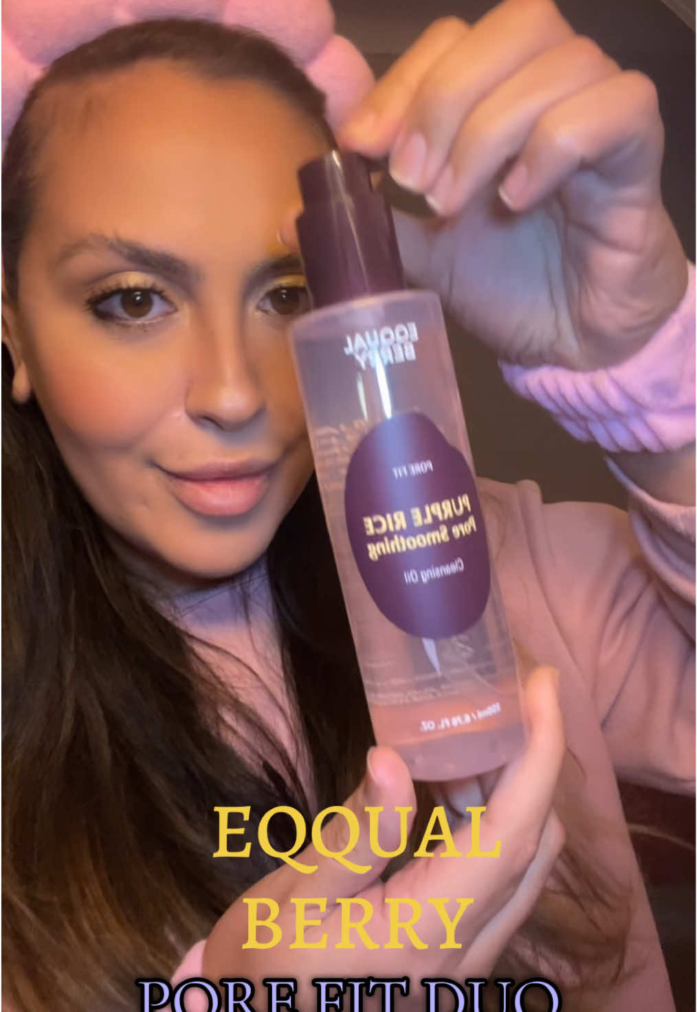 Gifted/ad —  Two steps to glowy skin 💜:  The @EQQUALBERRY Cleansing Oil leaves my skin silky smooth, and the Purple PDRN Serum gives that bouncy glow ✨  Thank you @Stylevana for coming through ✨🤭  Here’s my discount code incase you decide to treat yourself🤭✨💜 — TT10MIMII #fyp #stylevana #skincare #eqqualberry #kbeauty 