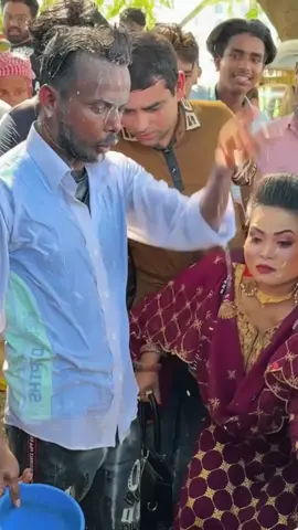 মামুনের মত দু*ধ দিয়ে গোসল করলেন হিরো আলম 