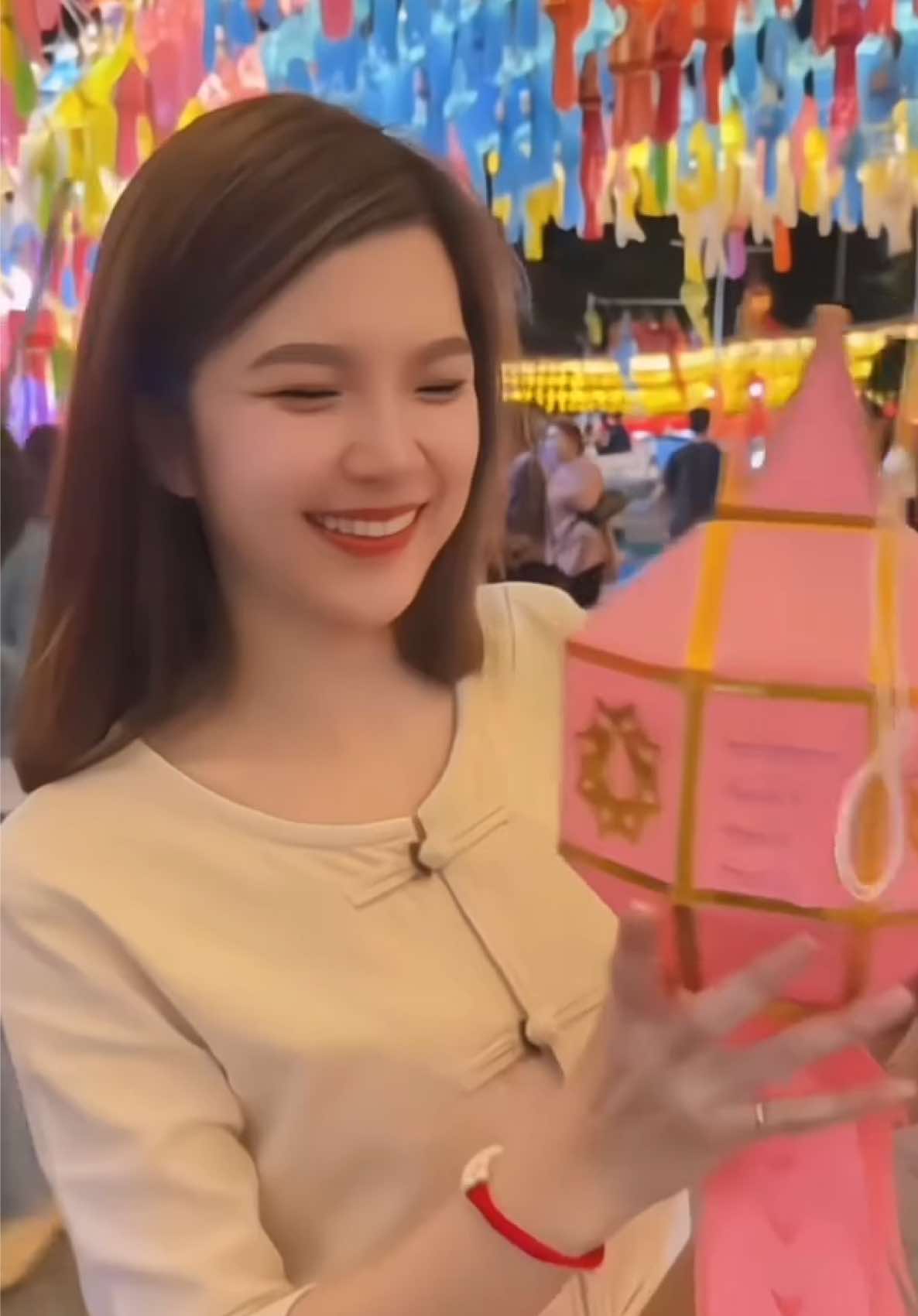 เทศกาลโคมแสนดวง #บีบาย #สาวเหนือ #foryou #fyp #viral 