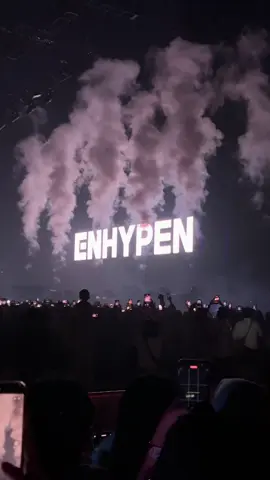 Malam keseruan konser livin fest ditutup oleh Enhypen!! Jangan lewatkan perform special dari Illit, Suho EXO & Enhypen di malam penutup Livin Fest 2025 by Mandiri at NICE PIK2 ya! 🤩🤩 #enhypen #engene #konser #nicepik2 #livinfest #pikinfo 