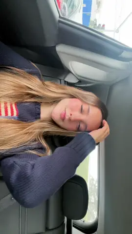 oih marisa monte, obrigada por fazer as duas melhores músicas do mpb existirem depois do seu término com o nando reis ❤️