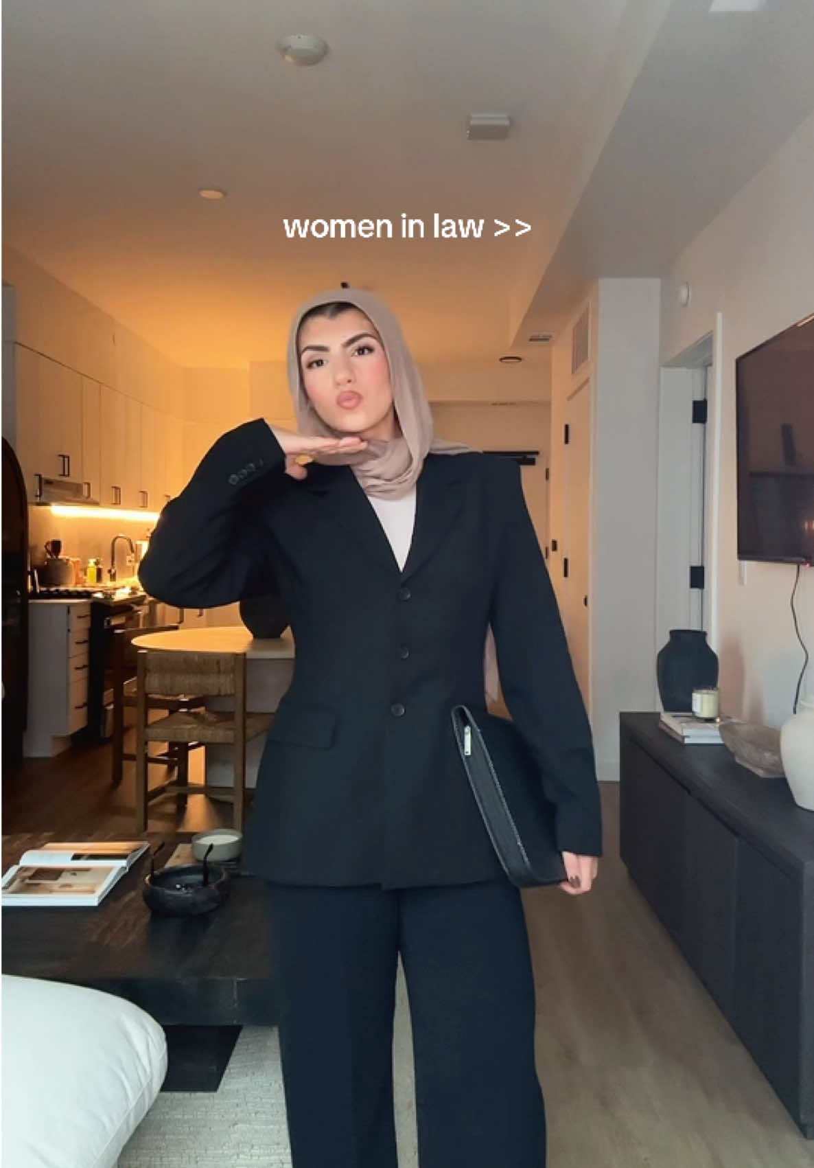 I’m just here for the outfits #lawstudent #womeninlaw #outfitinspo #1L #law 