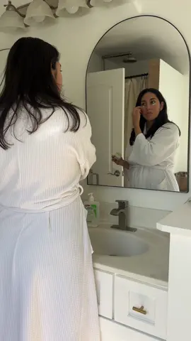 It takes forever to get out the door now, but I am loving our new life with our angel girl 👶🏻🍼 #firsttimemom #Vlog #dayinmylife #firsttimemommy @bugaboousa @Baby Brezza @Kiehl's Since 1851 