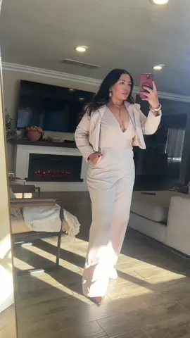 My outfit of the day ✨✨ set @Fashion Nova  #dailyoutfit #womensfashion #outfitideas #OOTD #outfit 