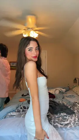 beat the dogsss #olemiss #hottytoddy 