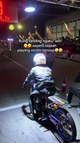 #fyp iki vidio ne loh ya pedae @Masmen vs @SAM AJRIL GARASI iku ora tanding mas seng jls ora tanding. tapi menang troble samjirl #herexicik🎀 #masmen @Agungkamlik31 #jember #herexmasmen @icik🪼 