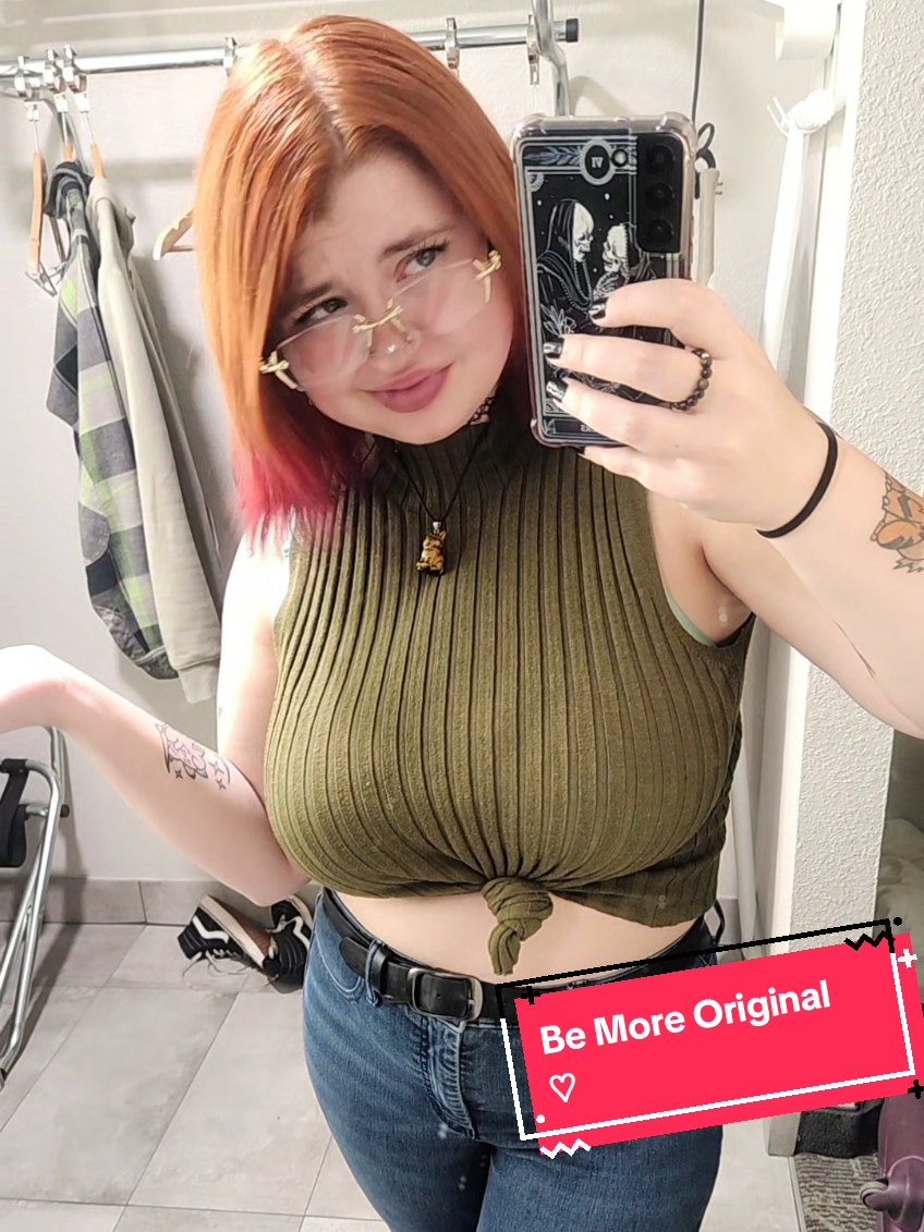 Replying to @unkownuser6237 Thanks for the views, babes 😋 #OOTD #alt #hatecomments #xyzbca #fyp 