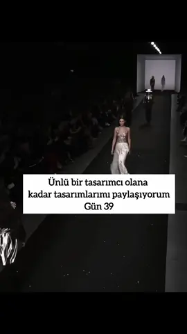 Eleştirileriniz ➡️ #artist#fashion#drawing #fashion#fashionweek 
