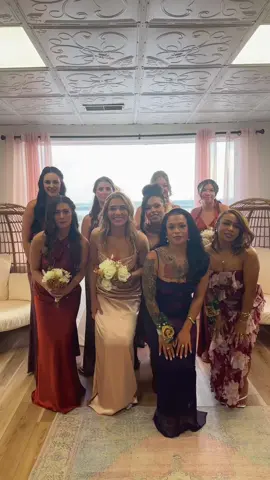 IM A WIFEEEEE #megansmith #smithfamily #bride #meganelizabeth #wedding 