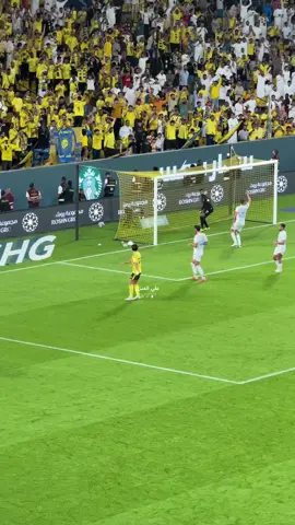 القائم يمنع رونالدو من الهدف 😨😨 #alnassr #cristianoronaldo #النصر #fyp #فيلكس 