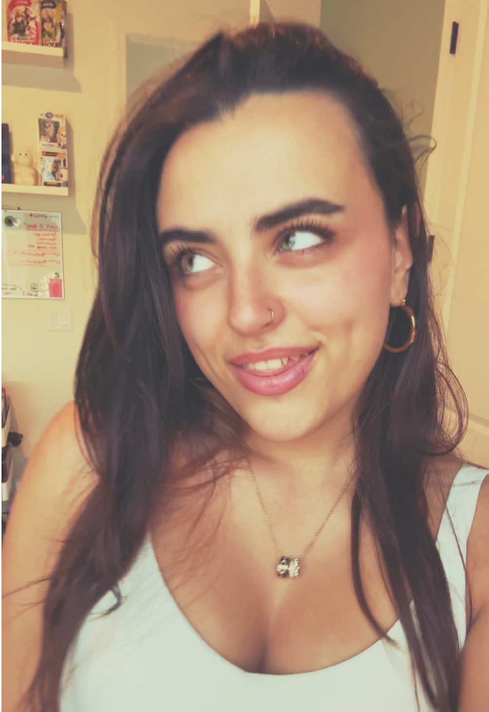 Almost messed up the lyrics there 🫣 #lipsync #wlw #lipsyncaudio #trendingaudio #pretty #viral #fyp #inspo #filter 