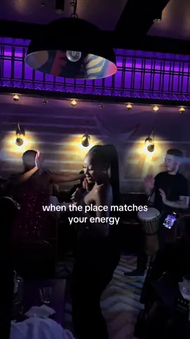 who’s this diva 🤩 We love seeing you enjoy the night at LA LATINA 🍹 Every Friday at 📍 CopaCabana Eglinton  #toronto #restaurant #brazilian #thingstodotoronto 