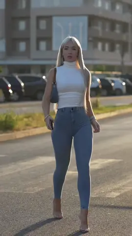 Texas babe with a wild heart 🤠🌹 Big hair, bigger dreams. #Texas #SouthernCharm #Cowgirl #BootsAndHats #WildHeart