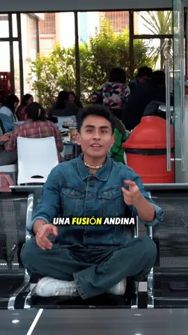 ¡Emprendedores y chefs, pongan atención! 🇯🇵🇧🇴 Unifranz abre las puertas a la Feria Cultural Niinamesai Andino. ¿Tienes un restaurante japonés, un emprendimiento de anime que fusione culturas? ¡Este es tu momento de brillar! ✨ El stand es GRATIS. Participa, gana visibilidad con miles de jóvenes y sé parte de la fusión más épica de La Paz. 🗓 Tienes hasta el 26 de octubre. Escanea el QR del final del video para tu inscripción o escríbenos al 📲 (El número es 60619295). ¡Te esperamos en el auditorio!       #EmprendedoresLaPaz #UnifranzLaPaz #FeriaCultura l#EmprendedoresBolivia #EmprendimientoJapones  