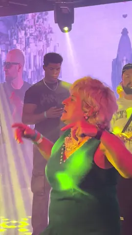 To whom it may concern. You was and are a legend 🕺🪩 Hope you got a glass in the end because you were MOOVING 😎👌 #viralvideos #dancemoms #fridaynight #londonnightlife 