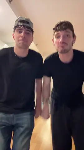 Siz bizim capi ters takıp küpe taktığımıza bakmayın biz Ofluyuz@user61 