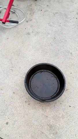 Another good find by Caleb #@Garvee.eu #garveede #garveehome #garveeyoursummer #garagefinds #oilchange 