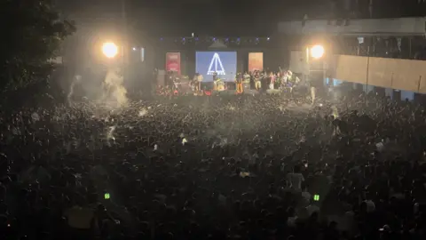 ছেলেরাও কাদে।এই কনসার্টএ গেলে বুঝতেন।☺️#viral #foryoupage 