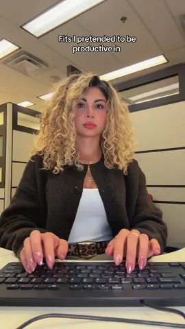 Last weeks looks #9to5 #corporate #OOTD #outfit #curls 