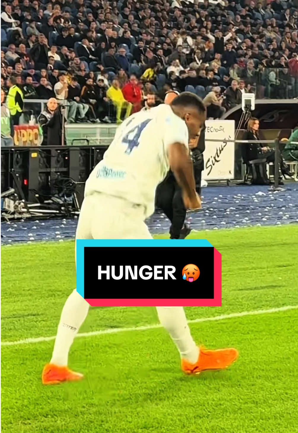 Right off the bat 🤩 It took him JUST 6’ 🙌 #Bonny #RomaInter 