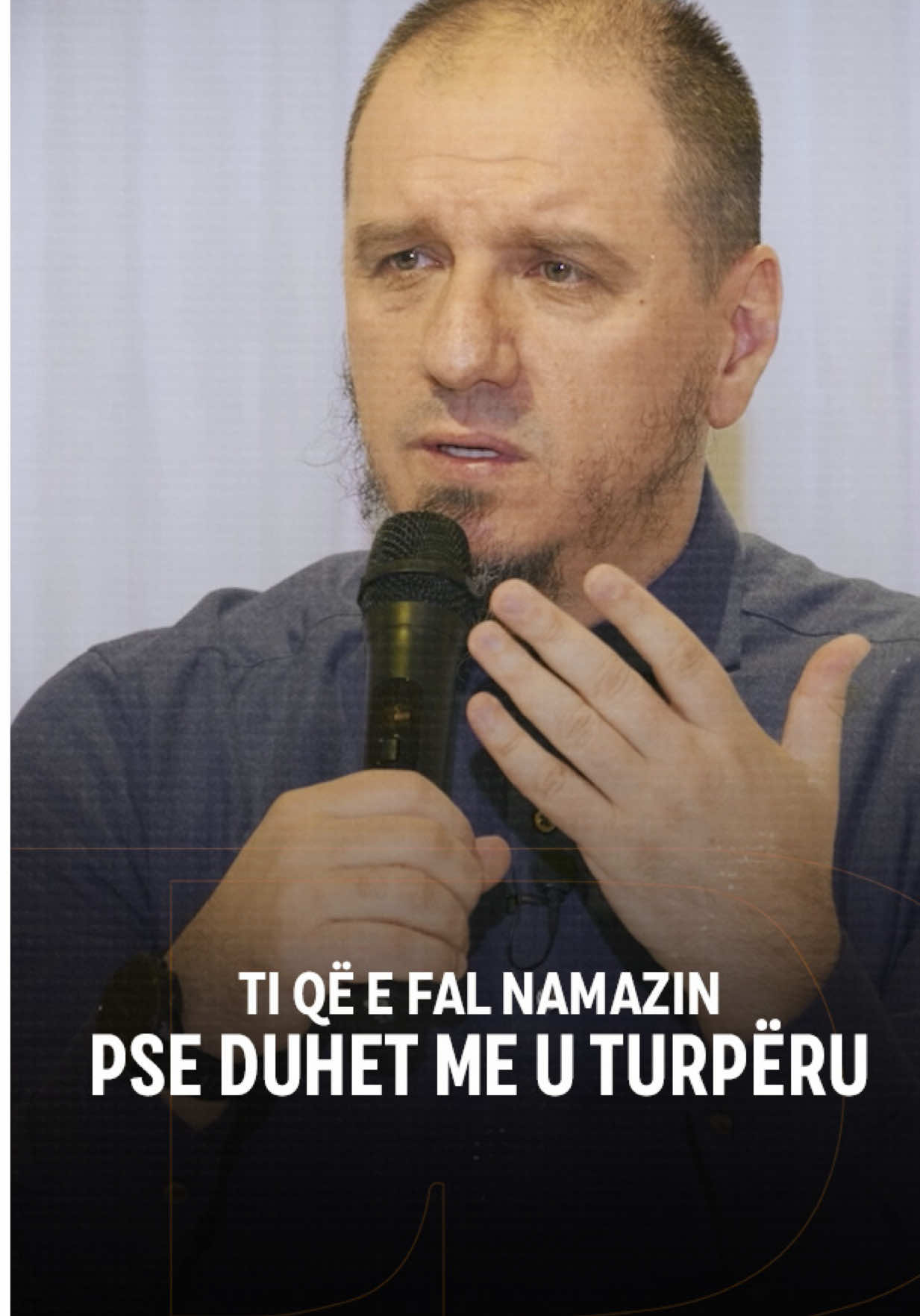 Bëhu krenar me të vërtetën!  #hoxheenisrama #ligjerataislame #duaja #namazi 