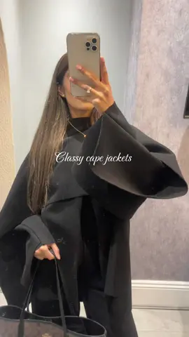 Elegance 🤍 #modestfashion #fyp #autumnoutfits #uniinspo 