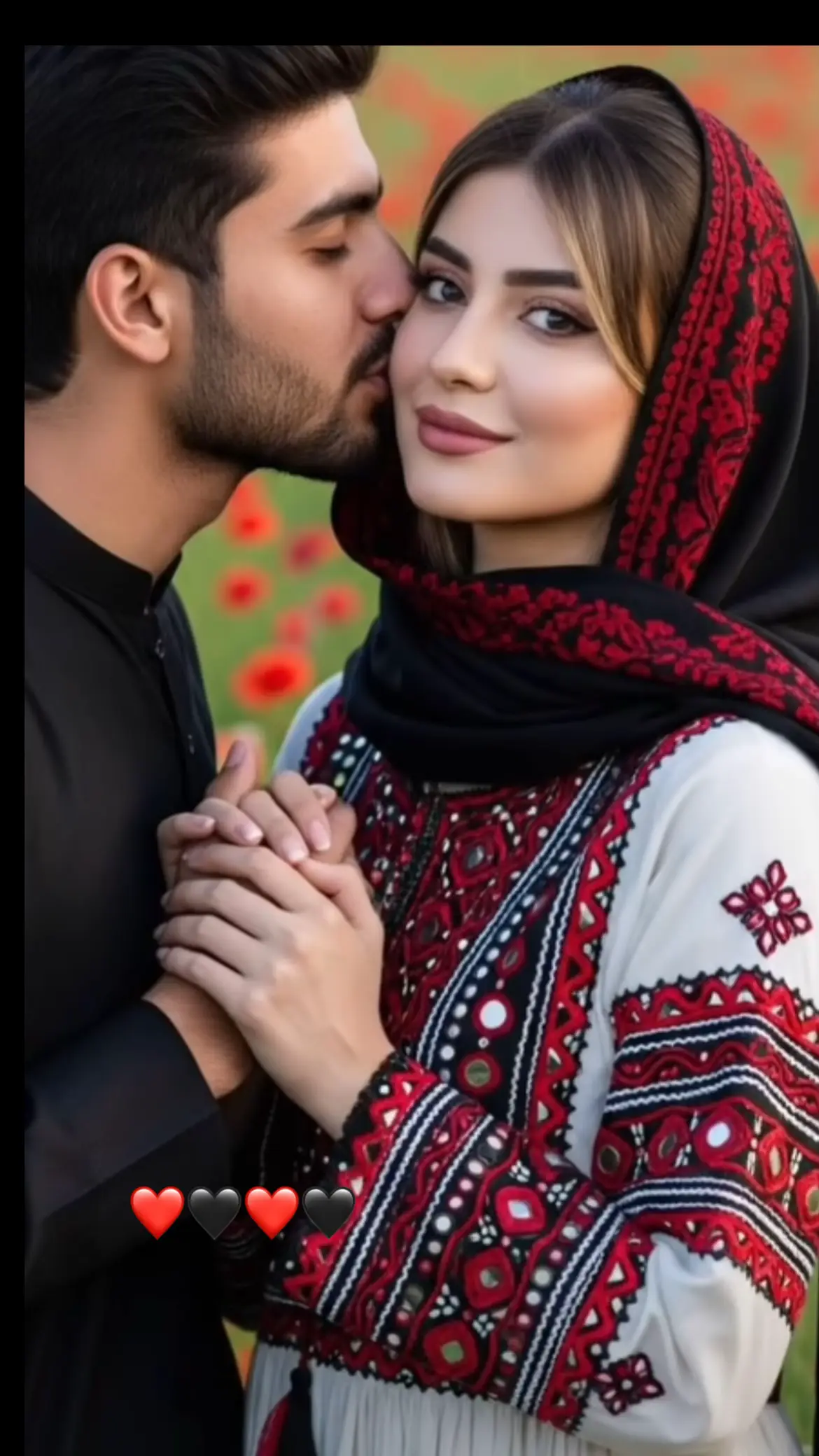 ❤️🖤❤️🖤