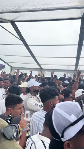 Fuck rain ❤️💚💛 WE DANCE 