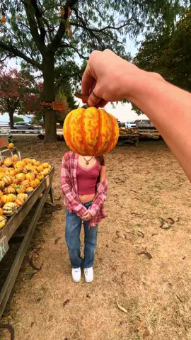 @Ella ❀ꗥ～ #wlw #fall #date #pumpkinpatch #iluvmygf