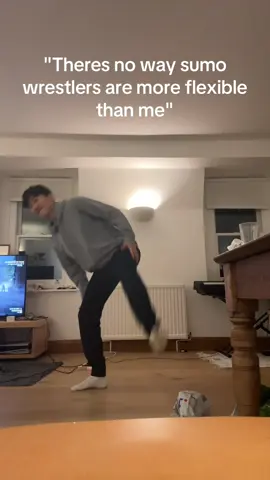 Call me a rice krispie the way i snap crackle pop #fyp #foryou #sumo #flexible 