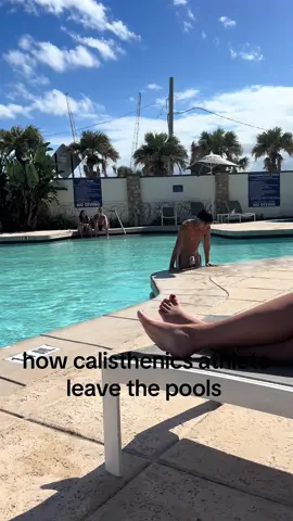 i was on the beach all day i’m suprised i did it im very tired and sore #calisthenics #handstand #calisthenicsbeginner #gym 