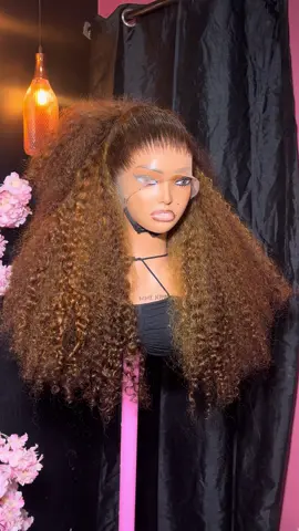 Pixi curly vietnamienne taille 30 ❤️#0749847527 #perruqueavendre #tiktokburkinafaso🇧🇫🇧🇫🇧🇫🇧🇫 #pourtoii #tiktokfrance🇨🇵 @M.MAKE UP 