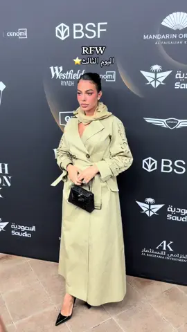اجواء اليوم غييييير💗                                                                                 @Riyadh Fashion Week  #new #riyadhfashionweek #rfw #فاشن_ويك 