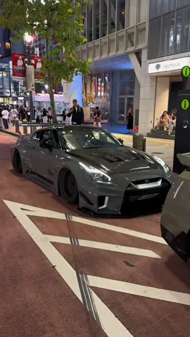 A GTR like no other 🥹  You can ride in this GTR when you come to Tokyo! DM me!  ——— #supercar #r35 #libertywalk #gtr #jdm 