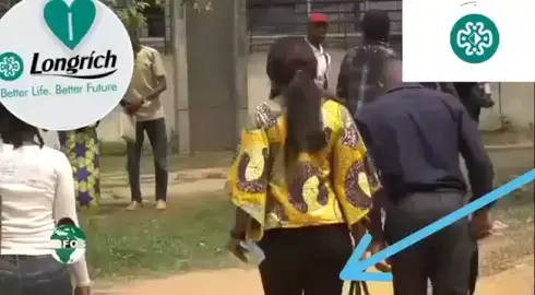 *✍️UN PIED À L'ÉCOLE UN AUTRE PIED DANS LE BUSINESS* Longrich Cameroun, les élèves et étudiants ne cessent de choisir Longrich pour concilier ÉTUDES ET BUSINESS.  Longrich est une activité qui te permet de mener tes activités quotidiennes et pouvoir le développer partiellement.  Quelqu'en soit ton domaine d'activité, tu peux mettre ton système, ton entreprise en place.  Nous vous invitons vraiment de chercher à vous informer concernant cette noble OPPORTUNITÉ LONGRICH.  Vous pouvez m'écrire en privé pour plus d'informations 👇👇👇👇👇👇 +223 90 03 57 67 #opportunite #business #travail #entrepreneur #marketingdereseau 