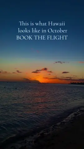 I want to go backkk 😖😖 #hawaii #oahu #waikiki #sunset #trip 
