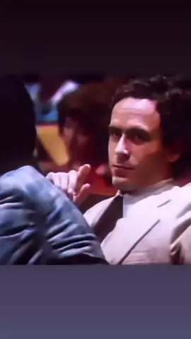 اعشق العلاقات المستحيلة . . . . #تيد_باندي #باندي #كارولين_دارونش