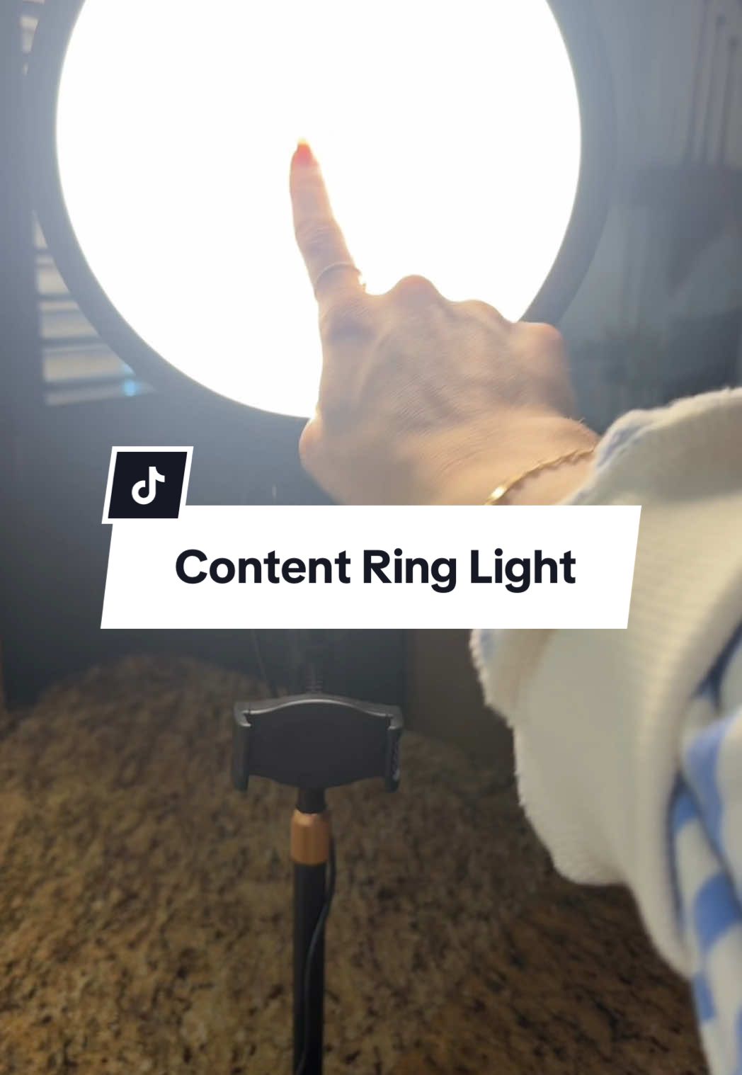 Ring light #contentcreator #influencertools #ringlight 