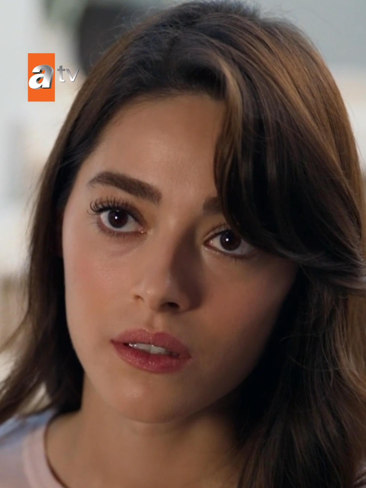 Emirhan’ı kendine aşık etmeni istiyorum!” ⚡️ Aynadaki Yabancı yeni bölümüyle 25 Ekim Cumartesi 20.00'de atv’de. #AynadakiYabancı #neizlesem #turkishseries
