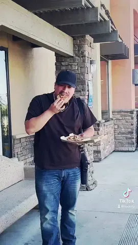 @Pato Legion🥁🦆 got me being a fat ass like always #rudotv #agutobro 