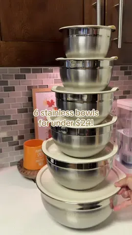 No more messy kitchen 😍 This stainless steel bowl set with lids and graters is only $23.99  ✨ Don’t wait — they’re selling out fast! #kitchenfinds #homeessentials #homefinds #tiktokshopcybermonday #kitchenware 